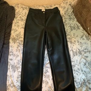BRAND NEW NEVER BEEN WORN MELINA PANTS!!